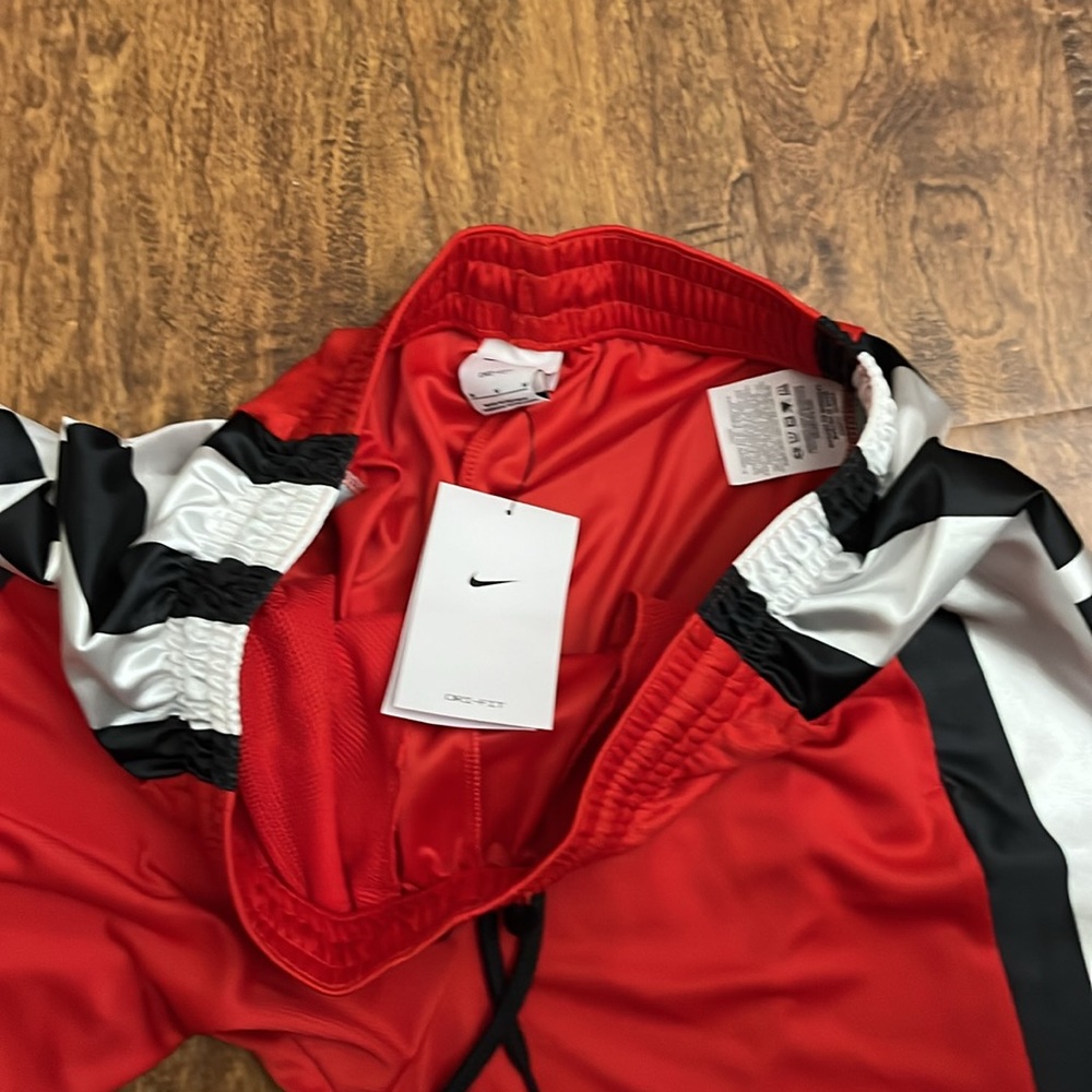 Nike Basketball Shorts Size M - Picture 11 of 17